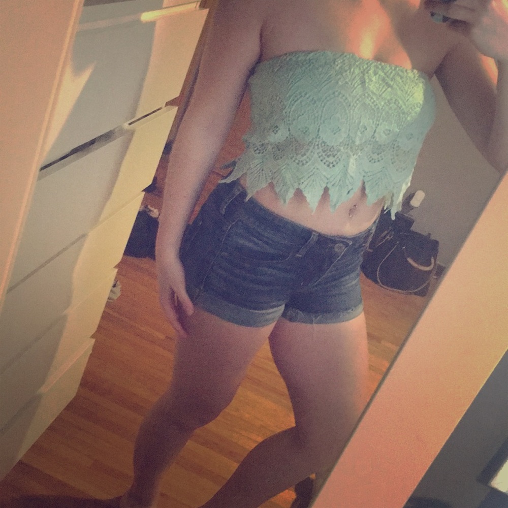 Women’s crop top